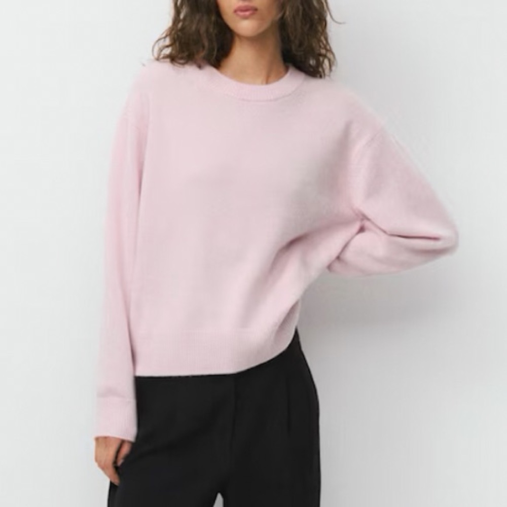 Aritzia “Relic” 100% Cashmere Crewneck Sweater.NWT.